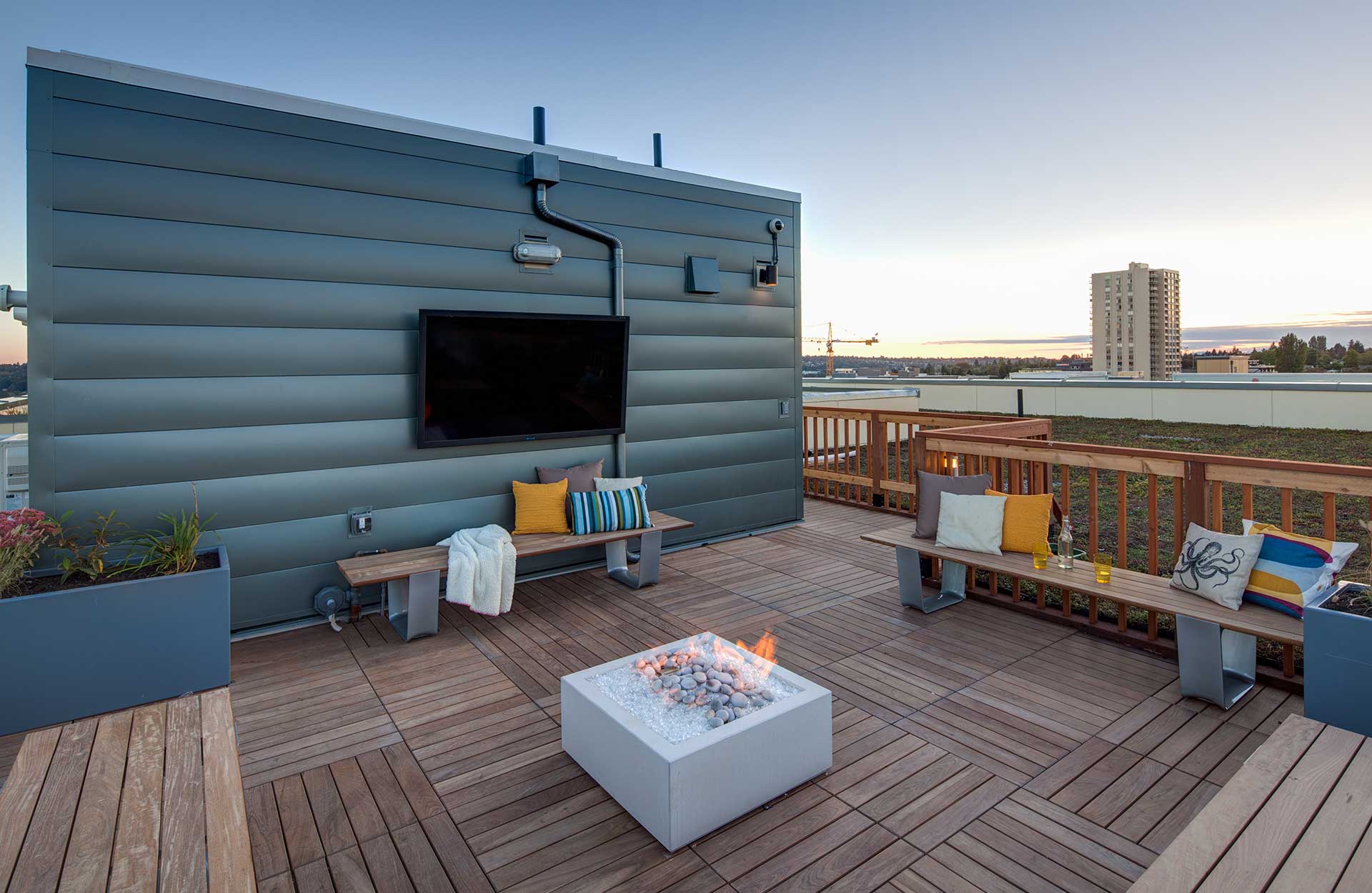 rooftop area with a tv at nolan apartments